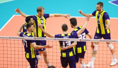 Fenerbahçe Parolapara CEV’de Play-Off turuna yükseldi