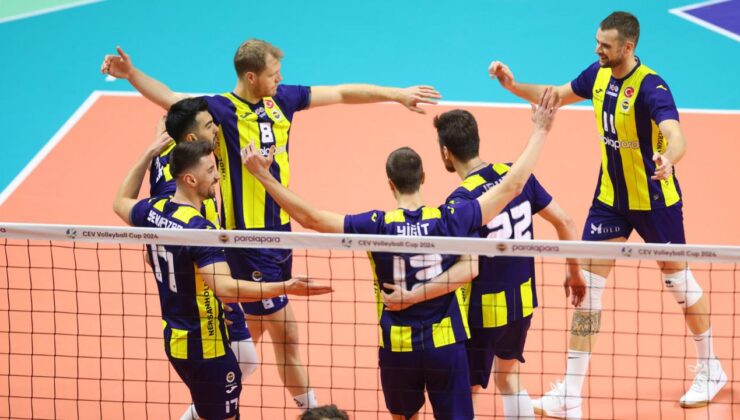 Fenerbahçe Parolapara CEV’de Play-Off turuna yükseldi