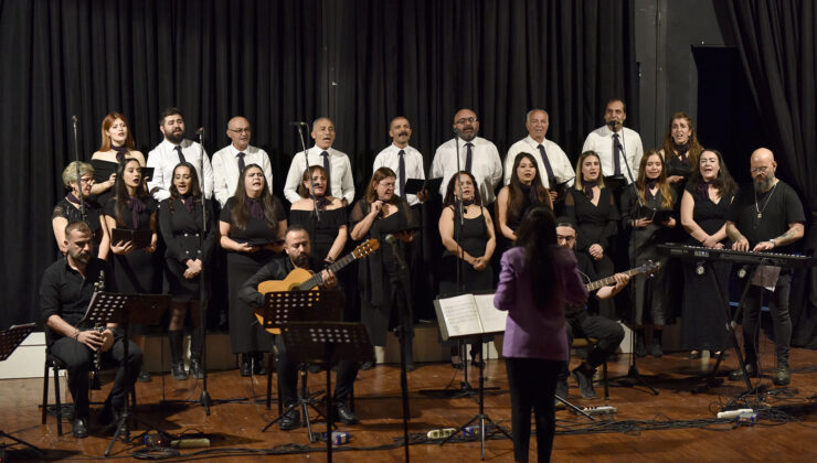 LBO Halk Müziği Korosu “Sözümüz Türküler” konserinde müzikseverlerle buluştu