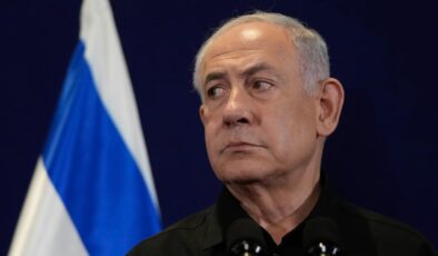 Netanyahu’nun özel konutuna işaret fişeği atıldı