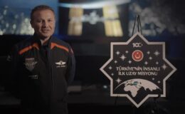 Türk uzay yolcusunun görev armasında 100. yıl vurgusu