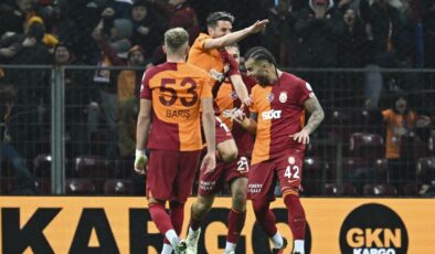 Galatasaray 3 puanı 3 golle aldı