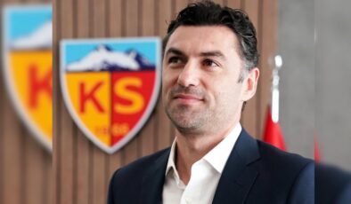 Burak Yılmaz için imza töreni düzenlendi