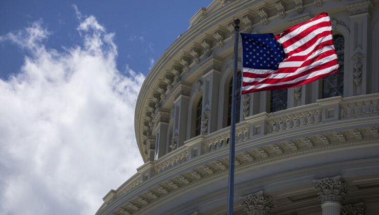 ABD Senatosu’ndan hükümetin kapanmasını önleyecek geçici bütçe tasarısına onay