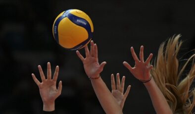 Voleybolda Sultanlar ve Efeler Liglerinde 16. hafta tamamlandı