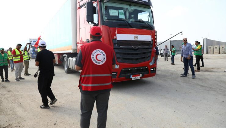 Mısır, Gazze yardımları için sınır bölgesindeki Refah’ta lojistik merkez kuruyor