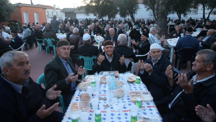 Kadir Gecesi dünyadaki müslümanları bir araya getirdi