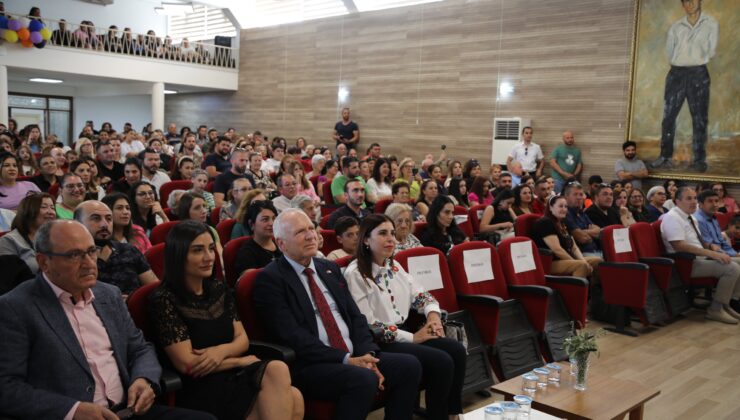 Töre, Şehit Hüseyin Ruso Ortaokulu’nda düzenlenen etkinliğe katıldı