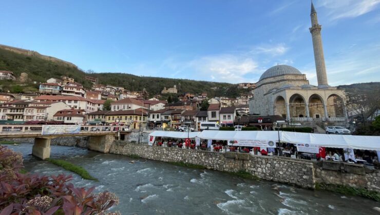 Türk askeri Kosova’da iftar verdi