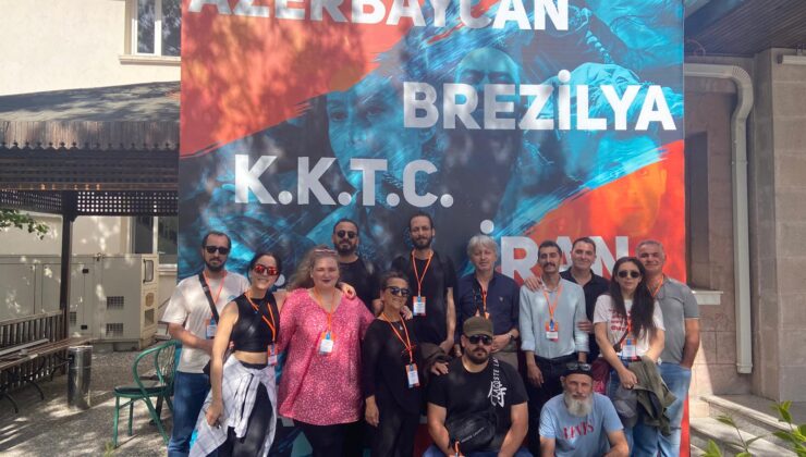 Devlet tiyatroları ekibi Konya’da festival katıldı