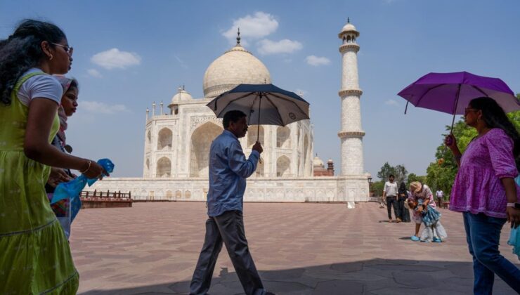 Hindistan’ın başkenti Yeni Delhi’de tüm zamanların sıcak rekoru