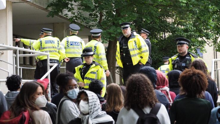 Oxford Üniversitesi’nde Gazze’ye destek eylemi: 16 öğrenci gözaltına alındı