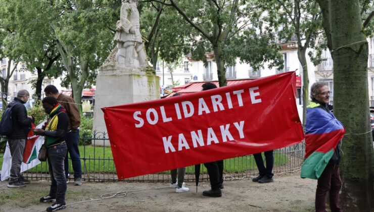 Fransa’da Yeni Kaledonya ile dayanışma gösterisi düzenlendi