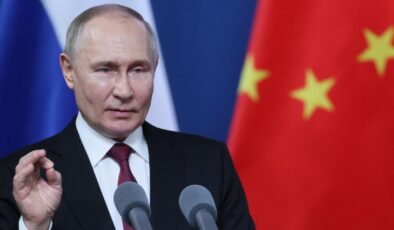 Putin'den balistik füze saldırısına nükleer silahla yanıt verilmesine onay