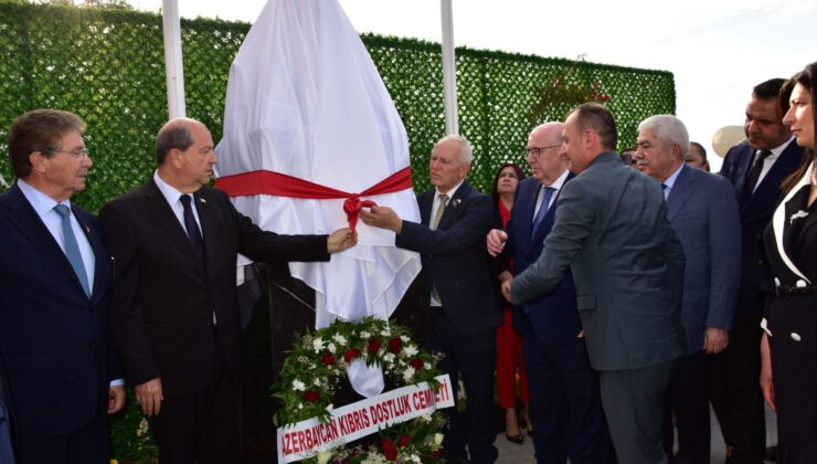 Azerbaycan Uluslararası Kültür Merkezi açıldı..Törende Haydar Aliyev’in büstü ile “Yüreğimizdeki Azerbaycan” fotoğraf sergisinin açılışı da yapıldı