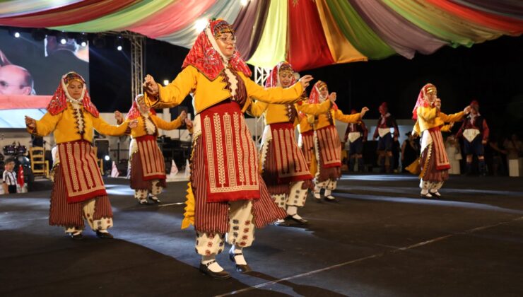 Geleneksel İskele Festivali 27. Uluslararası Halk Dansları Festivali ile devam ediyor