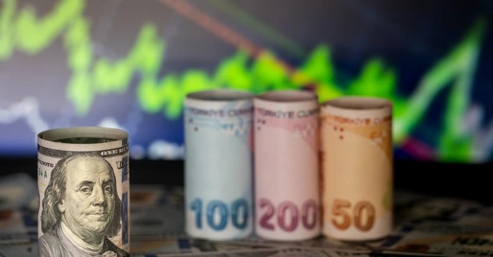 Döviz kurları:Dolar 33,04, euro 35,94, İngiliz Sterlini 42,66 TL