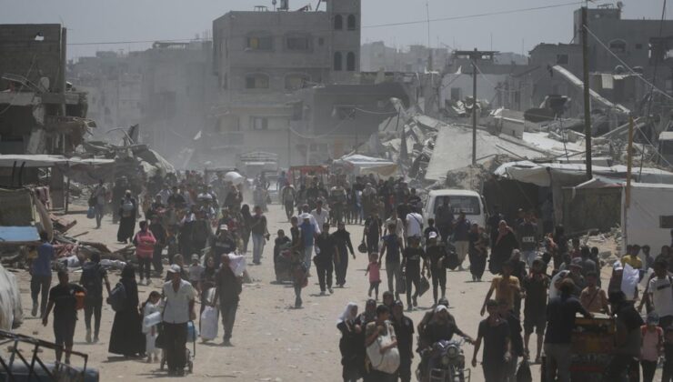 İsrail’in Gazze’nin farklı noktalarına düzenlediği saldırılarda 15 kişi öldü