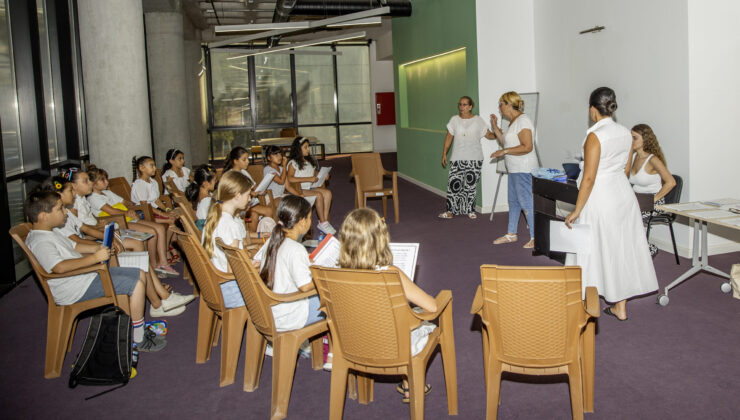 Girne Belediyesi’nin, 3 farklı yaş kategorisinden oluşan Gençlik Korosu çalışmalara başladı