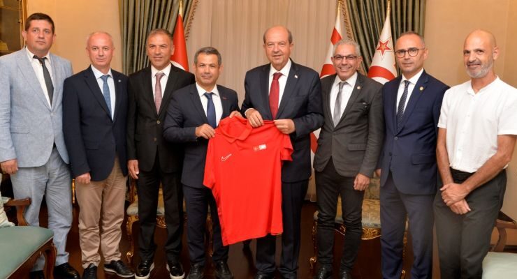 Cumhurbaşkanı Tatar, TC Badminton Federasyonu heyetini kabul etti