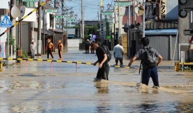 Japonya’da sel tehdidi nedeniyle yaklaşık 50 bin kişi için tahliye emri verildi