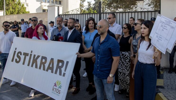 KTÖS, TC Lefkoşa Büyükelçiliği önünde basın açıklaması yaptı