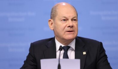 Almanya Başbakanı Scholz, Ukrayna’nın savaş nedeniyle NATO üyesi olamayacağını belirtti