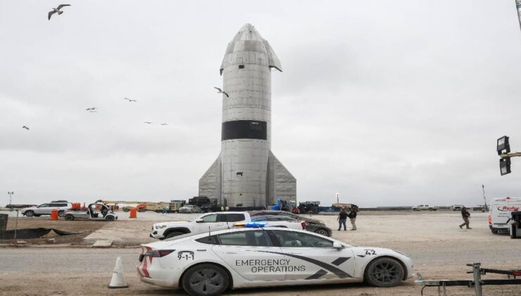 SpaceX’in Starship roketi beşinci test uçuşunda başarılı iniş yaptı