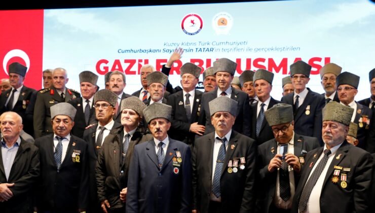 Cumhurbaşkanı Tatar, Samsun’da Kıbrıs gazileriyle bir araya geldi:”Kuzey Kıbrıs Türk Cumhuriyeti bağımsız bir devlettir, özgür bir devlettir, Kıbrıs Türk halkı kendi hürriyetiyle geleceğe yürümektedir”