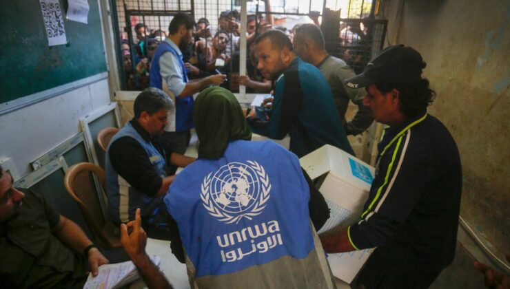 Katil İsrail UNRWA’yı da hedef alıyor