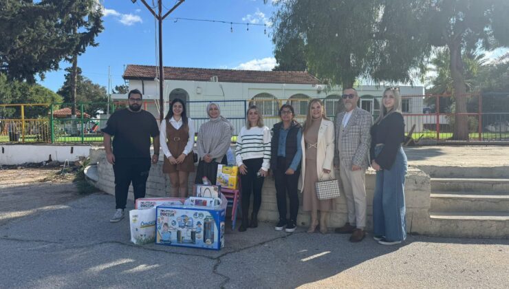 DAÜ öğrencilerinden Dünya Çocuk Hakları Günü etkinliği…