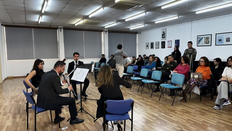 DAÜ’de “Nefesli Çalgıları Tanıyalım” konulu konser ve söyleşi