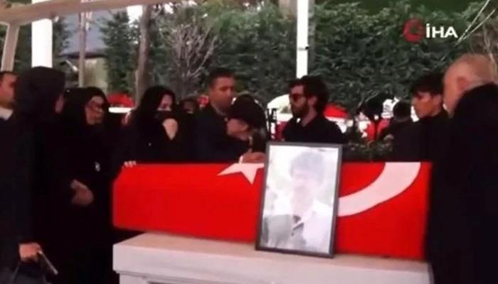 Tabutun başında küfürler havada uçuşmuştu… Ferdi Tayfur’un yeğeninden Nejla Nazır’a da sert sözler: Sen Ferdi Baba yaşarken…