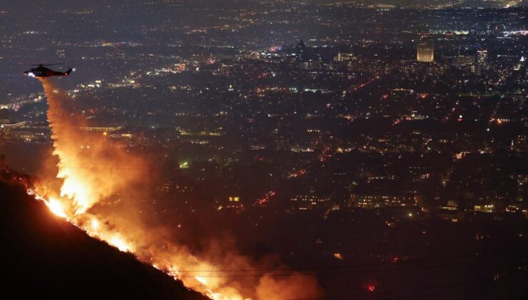 Los Angeles'ta yangınlarla mücadelede yavaşlatıcı pembe toz kullanılıyor