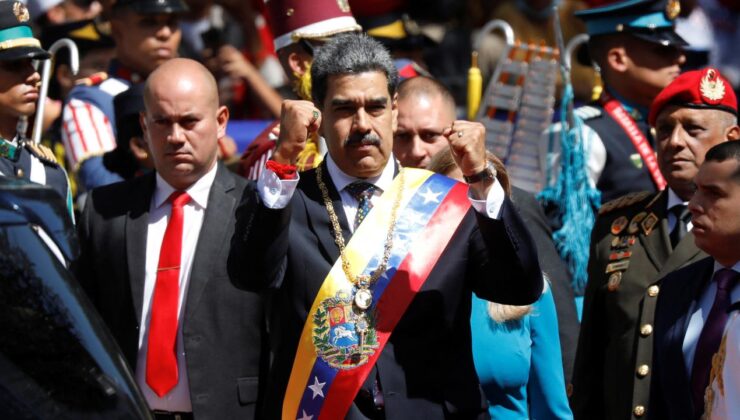 Venezuela’da Maduro devlet başkanlığı için yemin etti