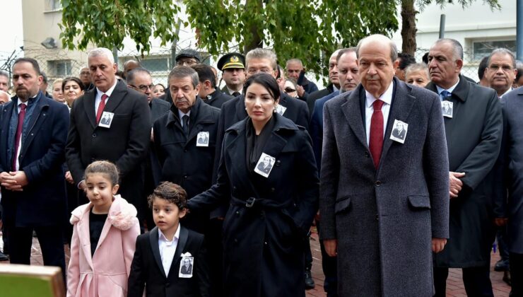 İş insanı Asil Nadir için tören düzenlendi… Tatar: “Nadir, KKTC’nin tanıtılması için cesur demeçler veren ve yatırımlar yapan bir kişiydi”