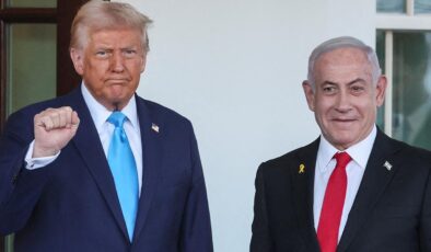 Katil Netanyahu, ABD Başkanı Trump’a çağrı cihazı hediye etti