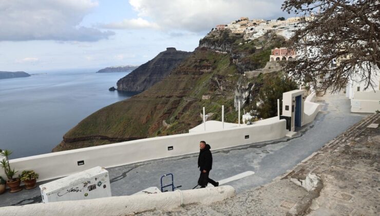 Yunanistan Sivil Koruma Genel Sekreterliği, Santorini Adası’nda olağanüstü hal ilan etti